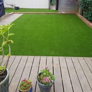 Khoom Tsim Nyom Ua Vaj Tse